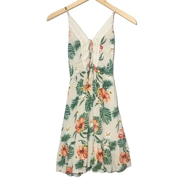 MISS ME Floral  Crochet Tassel Tie Neck Strappy Back Dress In Cream Size… - Picture 6 of 9